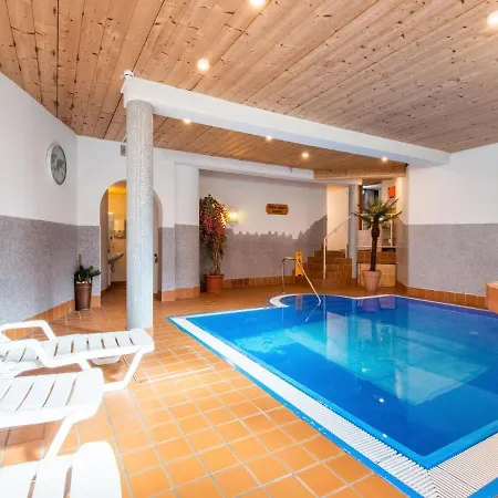 Appartement Group Holiday In With Pool Use *